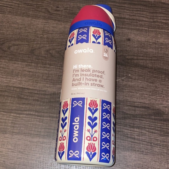 Owala 32 oz. FreeSip- Holiday Hygge - Holiday Collection (sold out online) - Picture 4 of 6